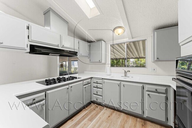 Building Photo - Spacious 2 Bedroom Home in a Desirable 55+ Hemet Community