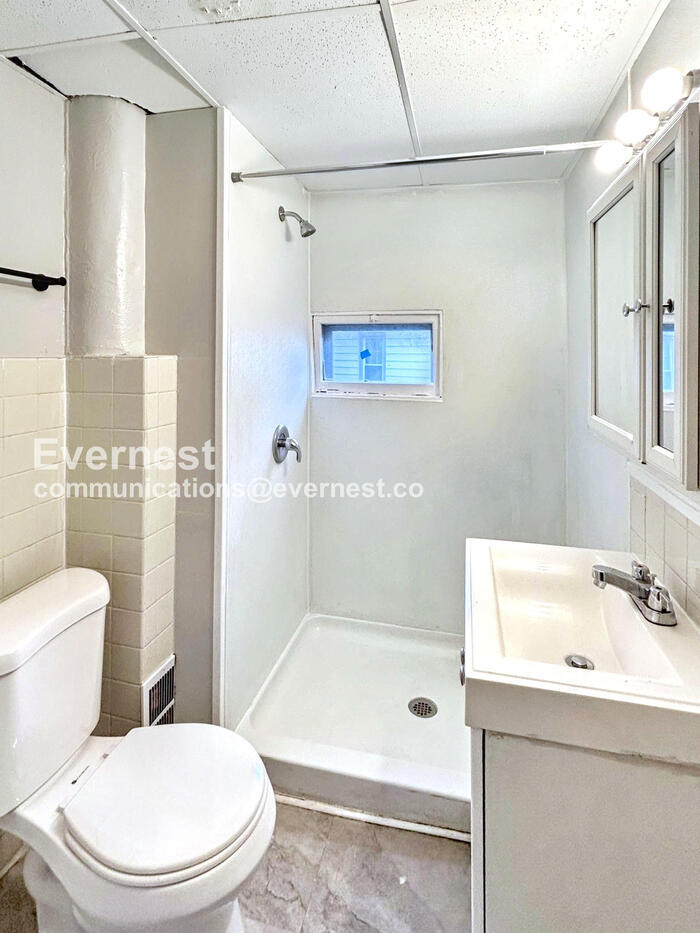 Building Photo - 12041 Belden Ave