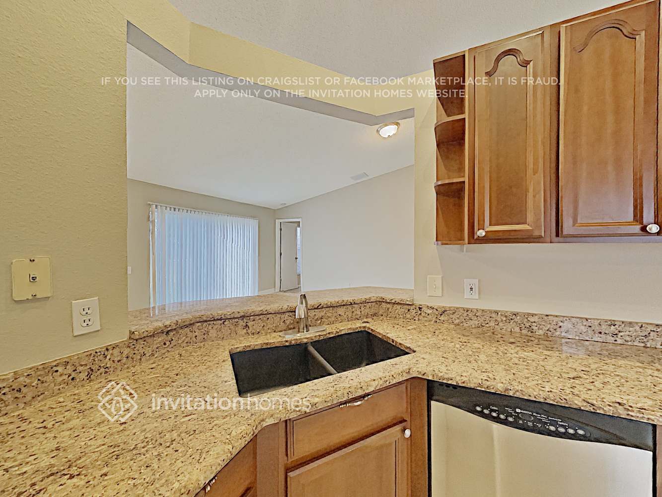 Building Photo - 203 Island Water Way