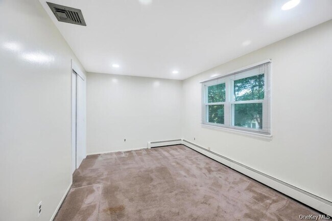 Building Photo - 38 Barker Dr
