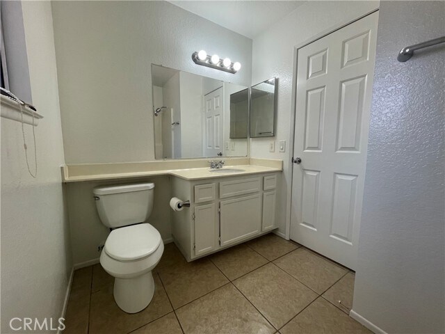 Building Photo - 24620 Mantee Pl