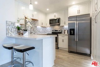 Building Photo - 847 5th St