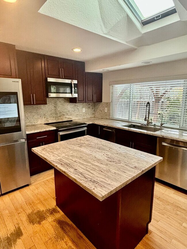 Building Photo - Outstanding Concord/Clayton Border- 5 bed 2.5 bath home with Pool and Hot-Tub and so much more!