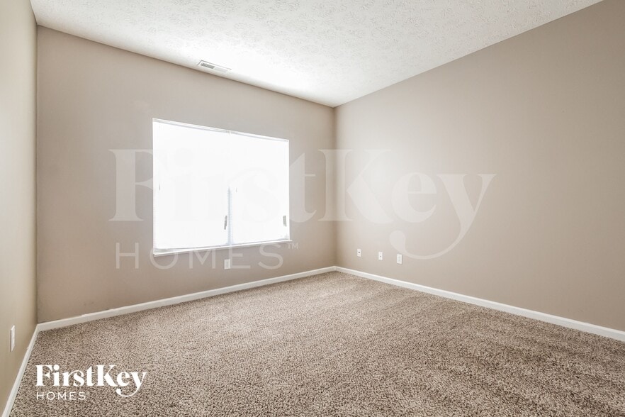 Building Photo - 2243 Tanya Dr
