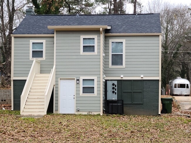 back of the house - 1112 Regent St SW