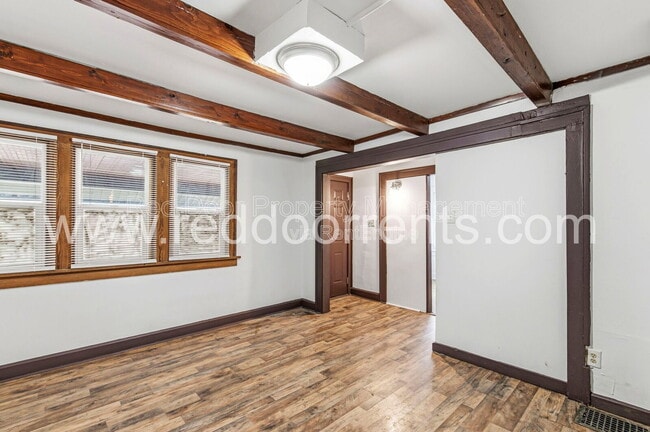 Building Photo - 408 N Oakland Ave