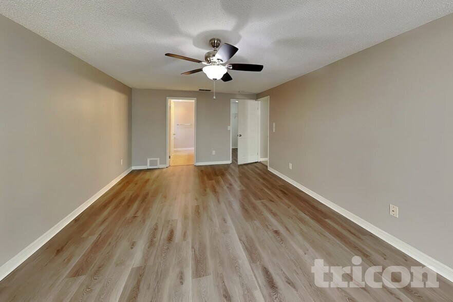 Building Photo - 506 Emberwood Dr