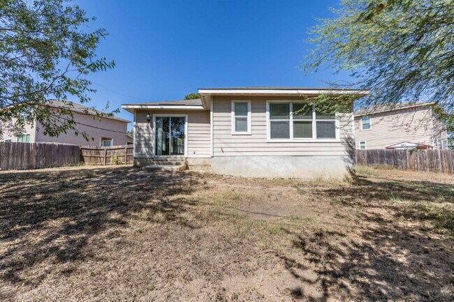 Building Photo - 9802 Vandenberg Way