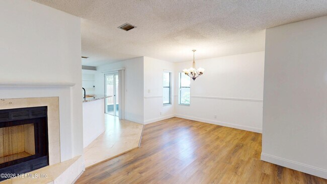 Building Photo - 111 Lobelia Rd