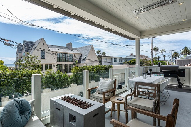 Building Photo - Coronado Beach House