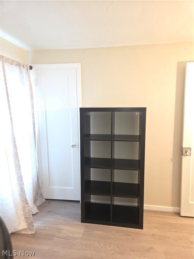 Building Photo - 21711 S Lake Shore