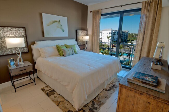 Building Photo - 4921 W Sample Rd