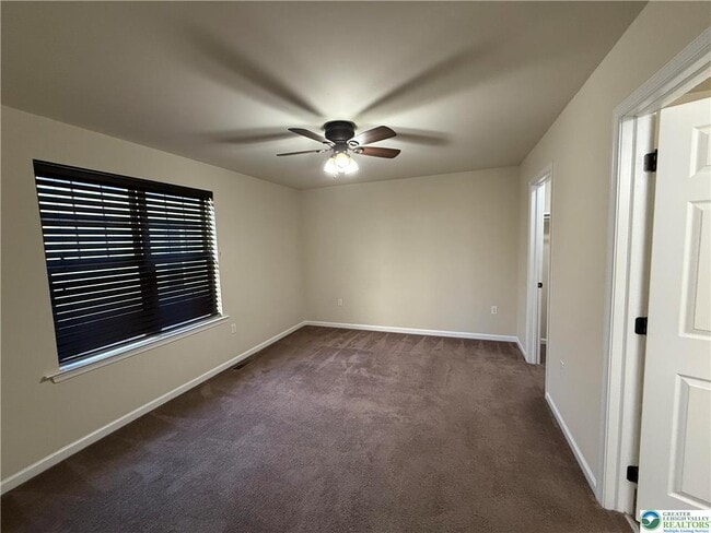 Building Photo - 629 Linden St