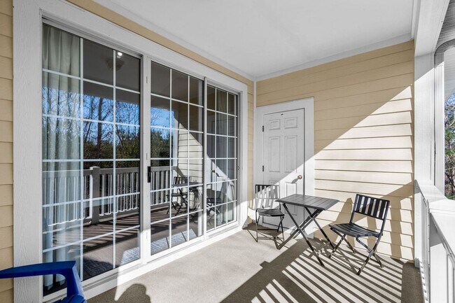 Building Photo - 6015 Catalina Dr