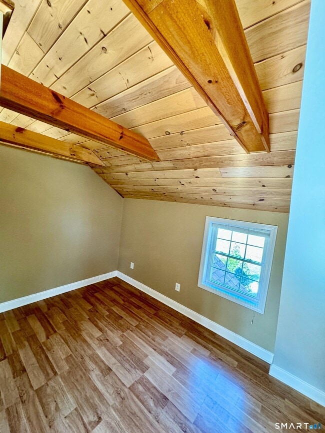 Building Photo - 114 Meadow Lark Ln