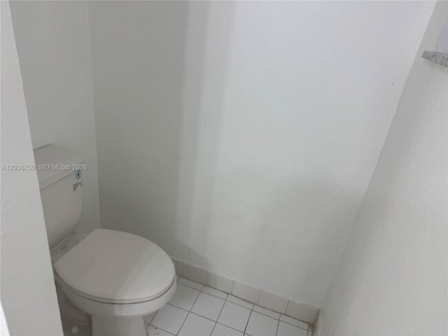 Building Photo - 4235 N University Dr