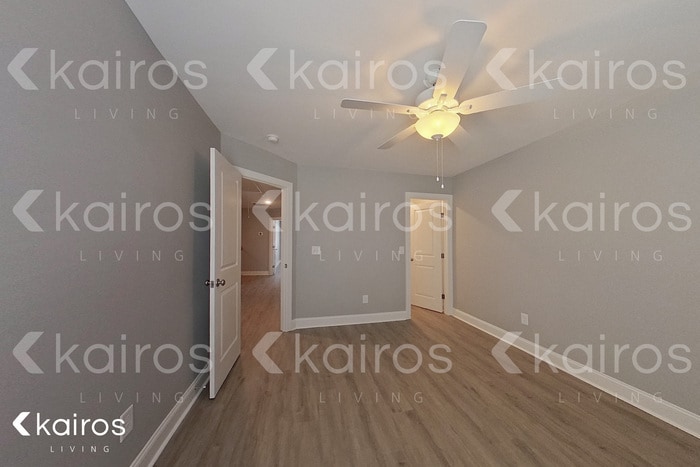 Building Photo - 3716 Oak Leaf Wy