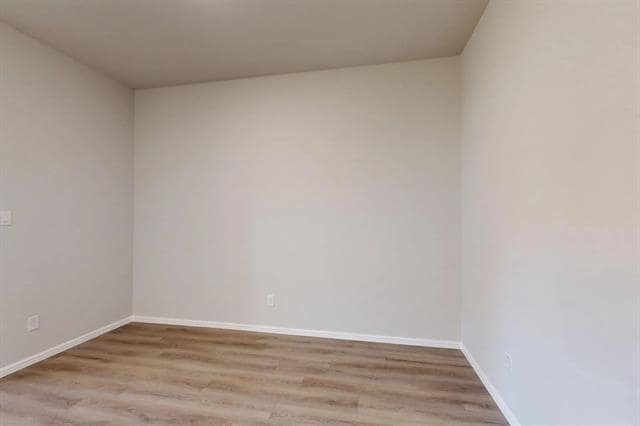 Building Photo - 409 Forsyth Dr