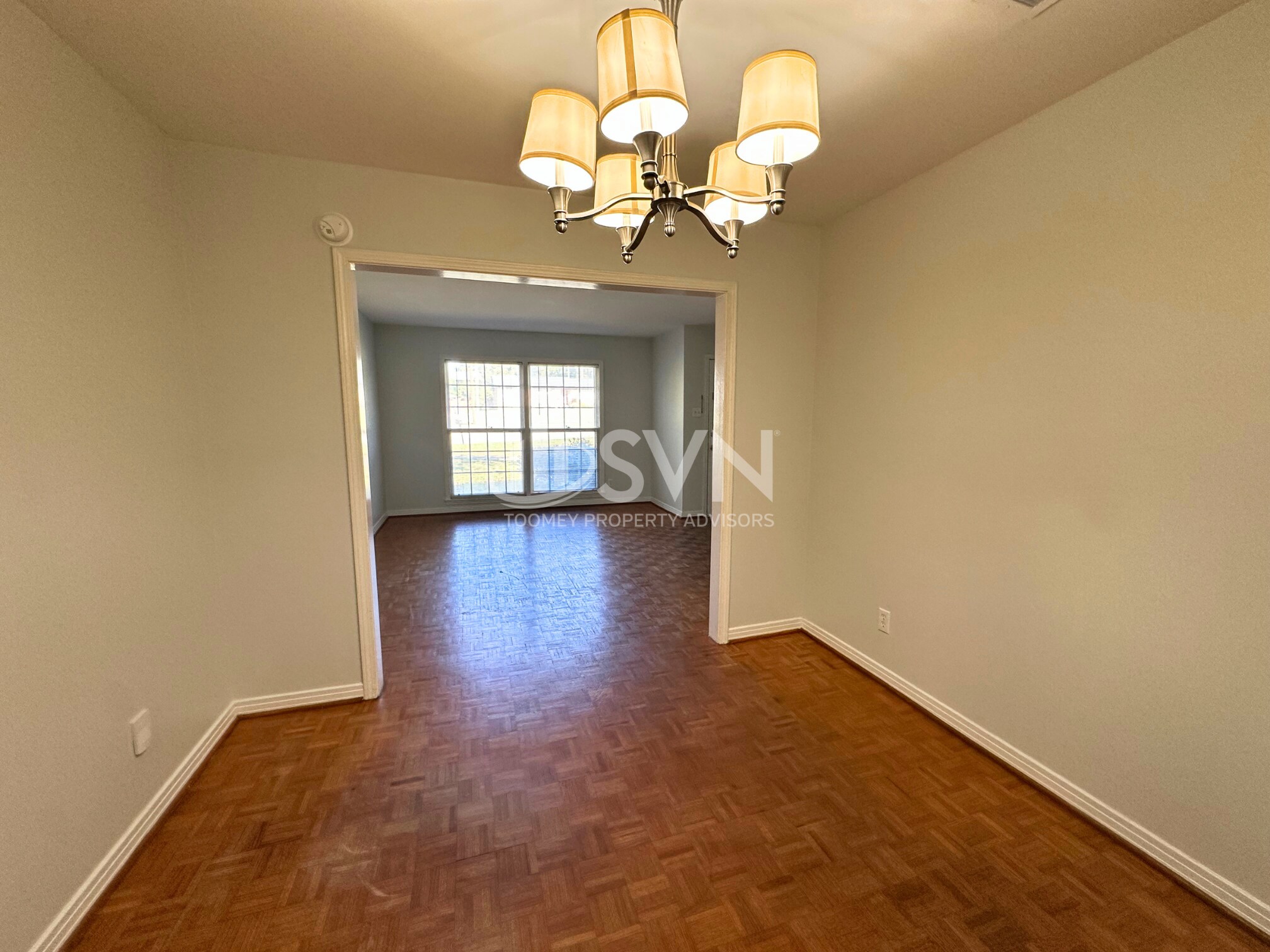 Building Photo - 110 Windsor Dr