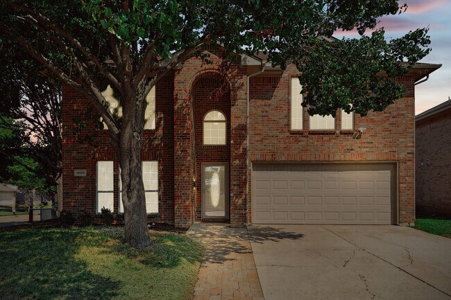 Building Photo - 967 Grand Central Pkwy