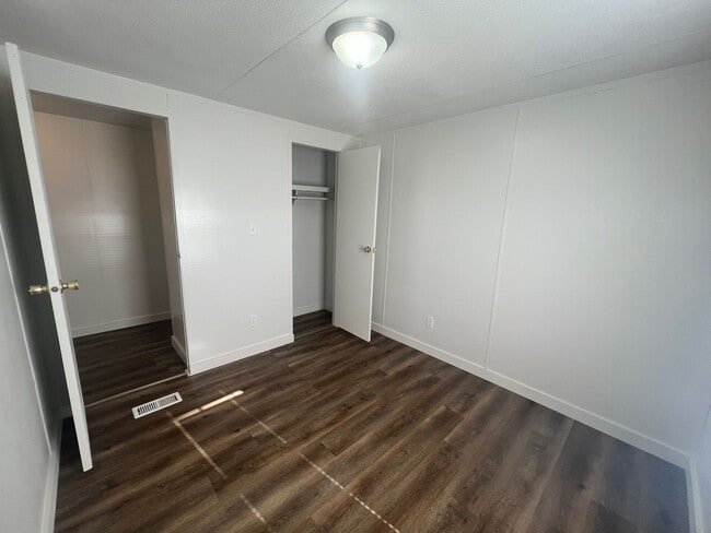 Building Photo - 3405 Cesar Chavez Dr
