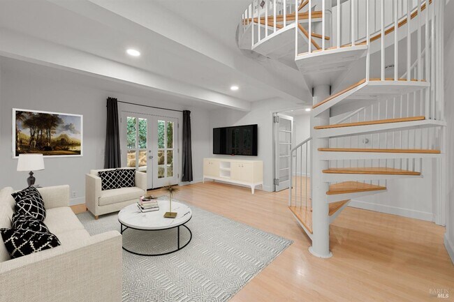 Building Photo - 1533 Allyn Ave