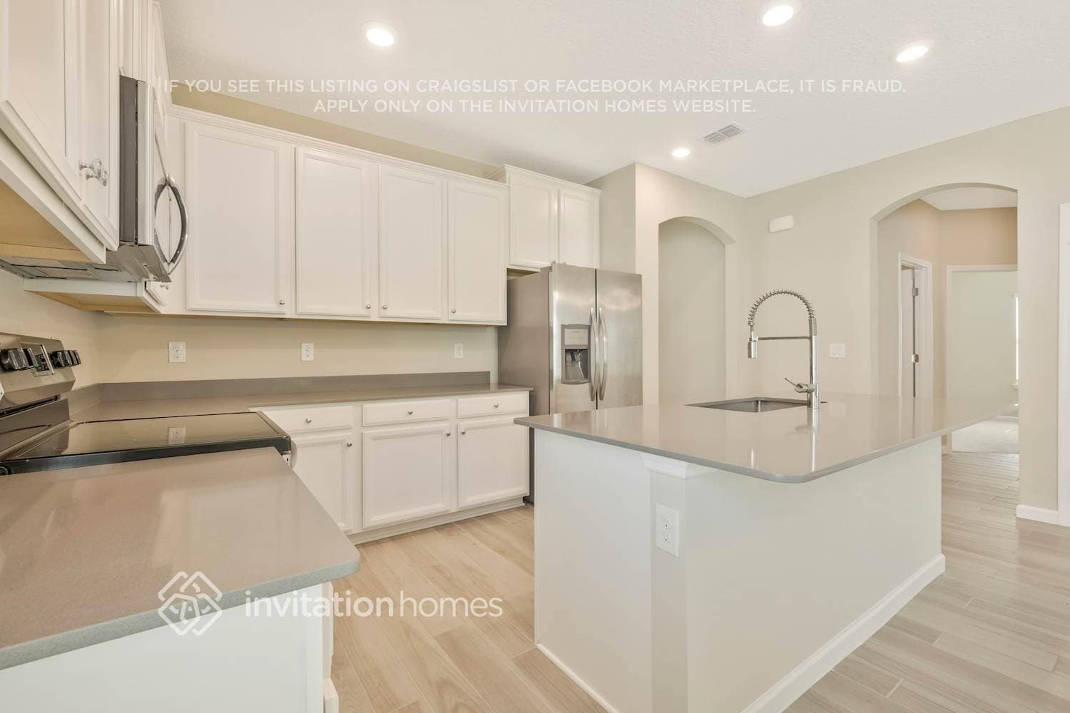 Building Photo - 423 Stone Arbor Ln