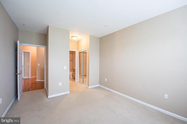 Building Photo - 3830 Lightfoot St