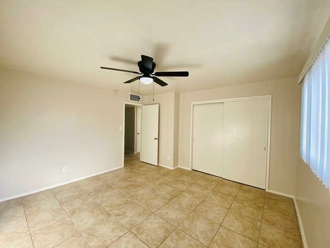 Building Photo - Corner Single Level 2 Bedroom Newly Renova...