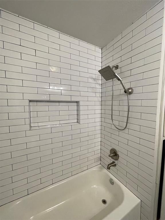 Building Photo - 4946 Eppes St