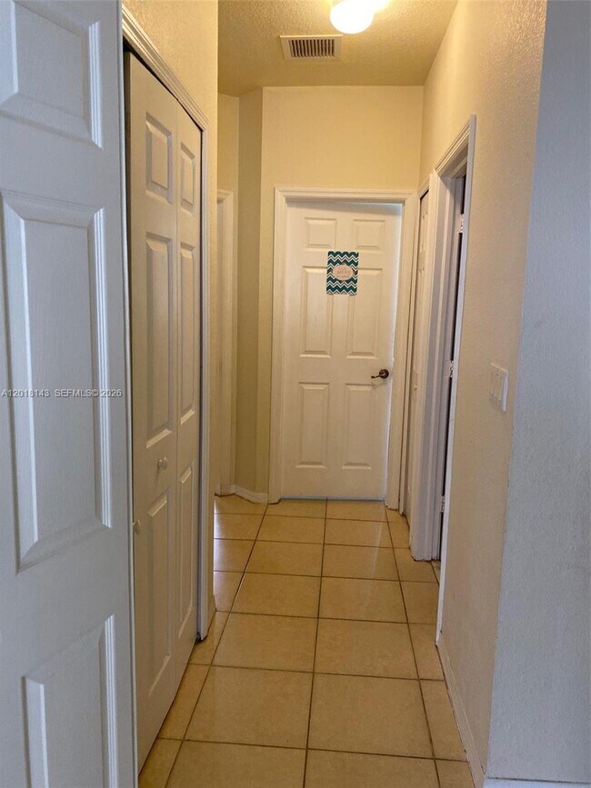 Building Photo - 10870 SW 243rd Ln