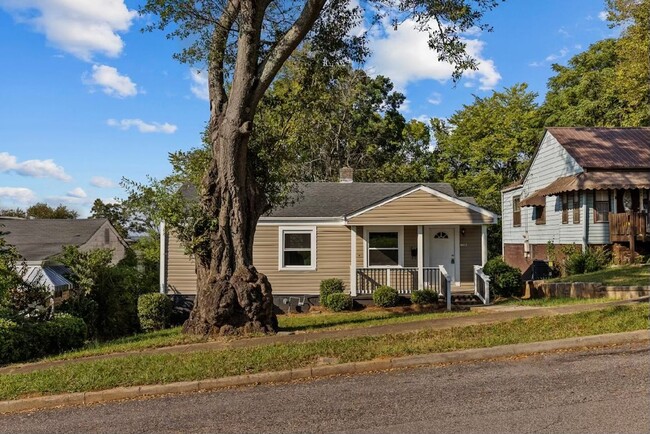 Building Photo - 1404 32nd Street Ensley