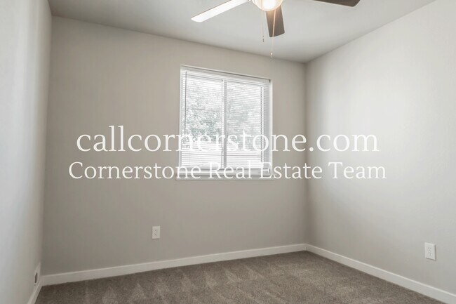 Building Photo - 4877 Bluestem Dr