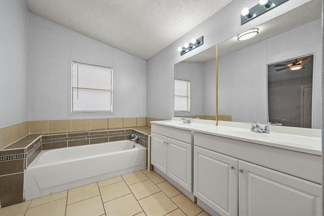 Building Photo - 1308 Vinewood Dr