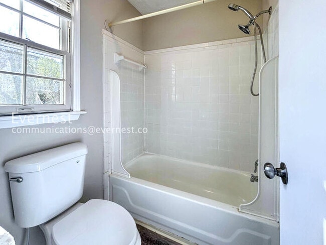 Building Photo - 295 E Burns Ct SW