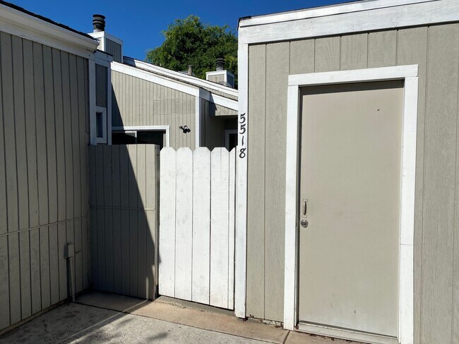 Building Photo - MJRA5516-20