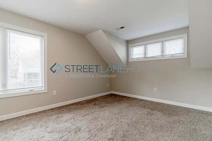 Building Photo - 3520 Wescott Dr NW