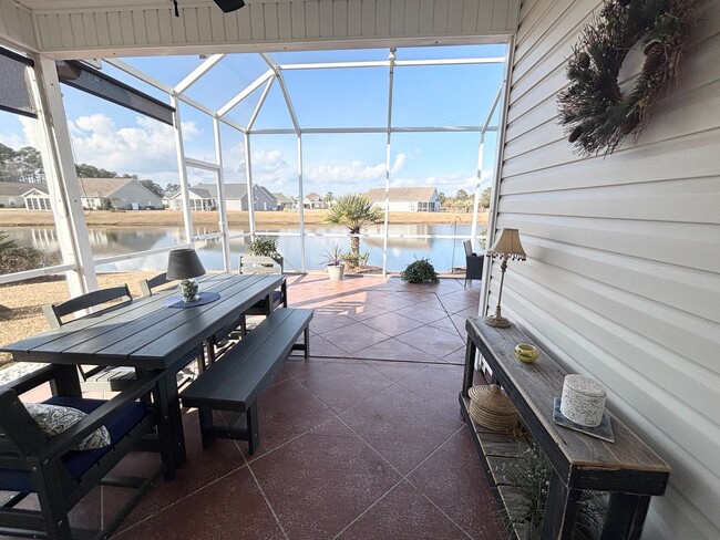 Building Photo - BEAUTIFUL HOME AVAILABLE APRIL 1ST