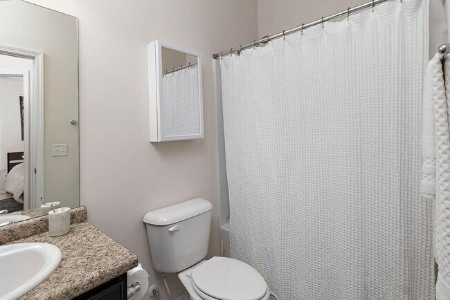 Building Photo - 174 Coral Dr