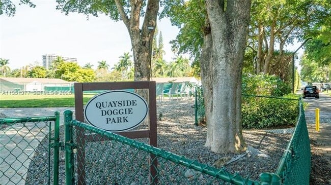 Building Photo - 4000 Towerside Terrace