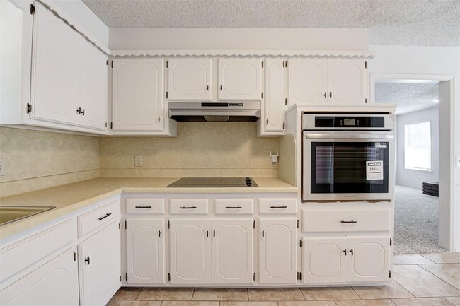 Building Photo - 524 Sherwood Ln