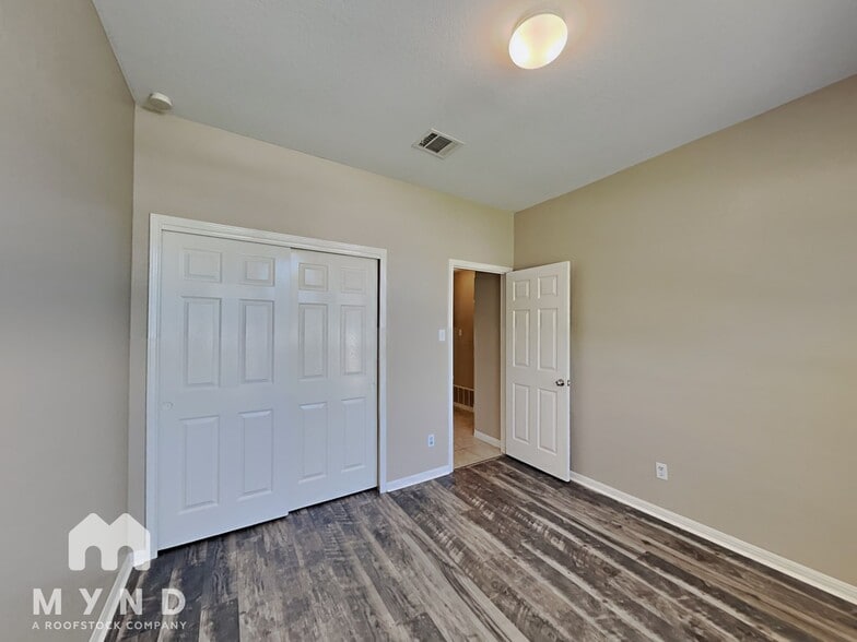 Building Photo - 2800 Single Trace Ct
