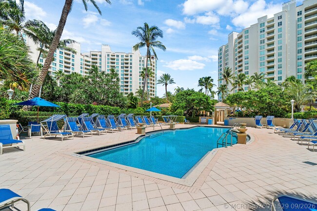Building Photo - 3720 S Ocean Blvd
