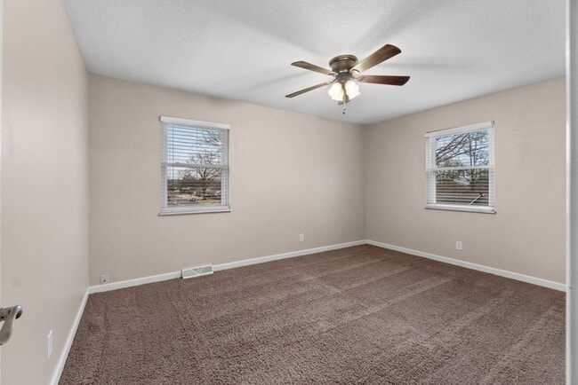 Building Photo - 3 Bedroom House in Cape