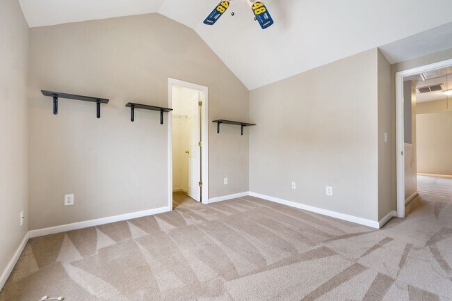 Building Photo - Beautiful 3BR Home with Fenced in Yard & 2-Car Garage in Raleigh