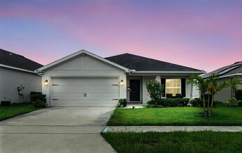 Building Photo - 836 Sydney St