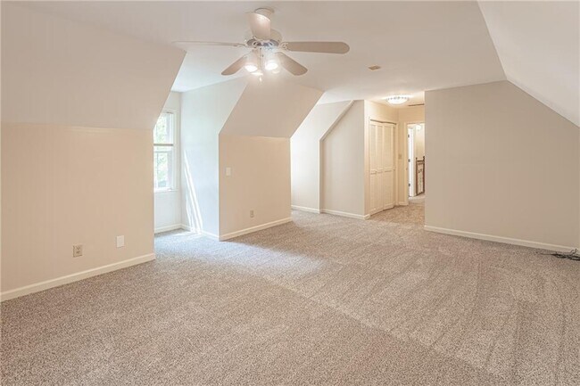 Building Photo - 1610 Branch Valley Dr