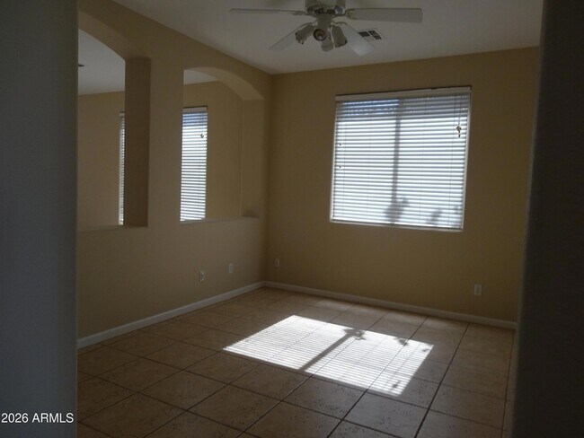 Building Photo - 1350 E Indigo Dr