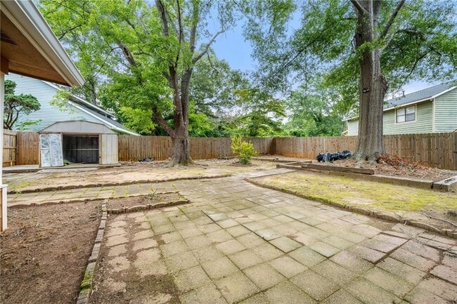 Building Photo - 6400 Oak Chase Ln