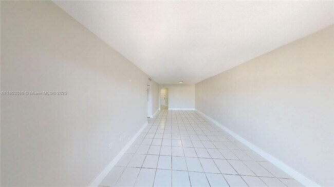 Building Photo - 677 SW 9th Ave